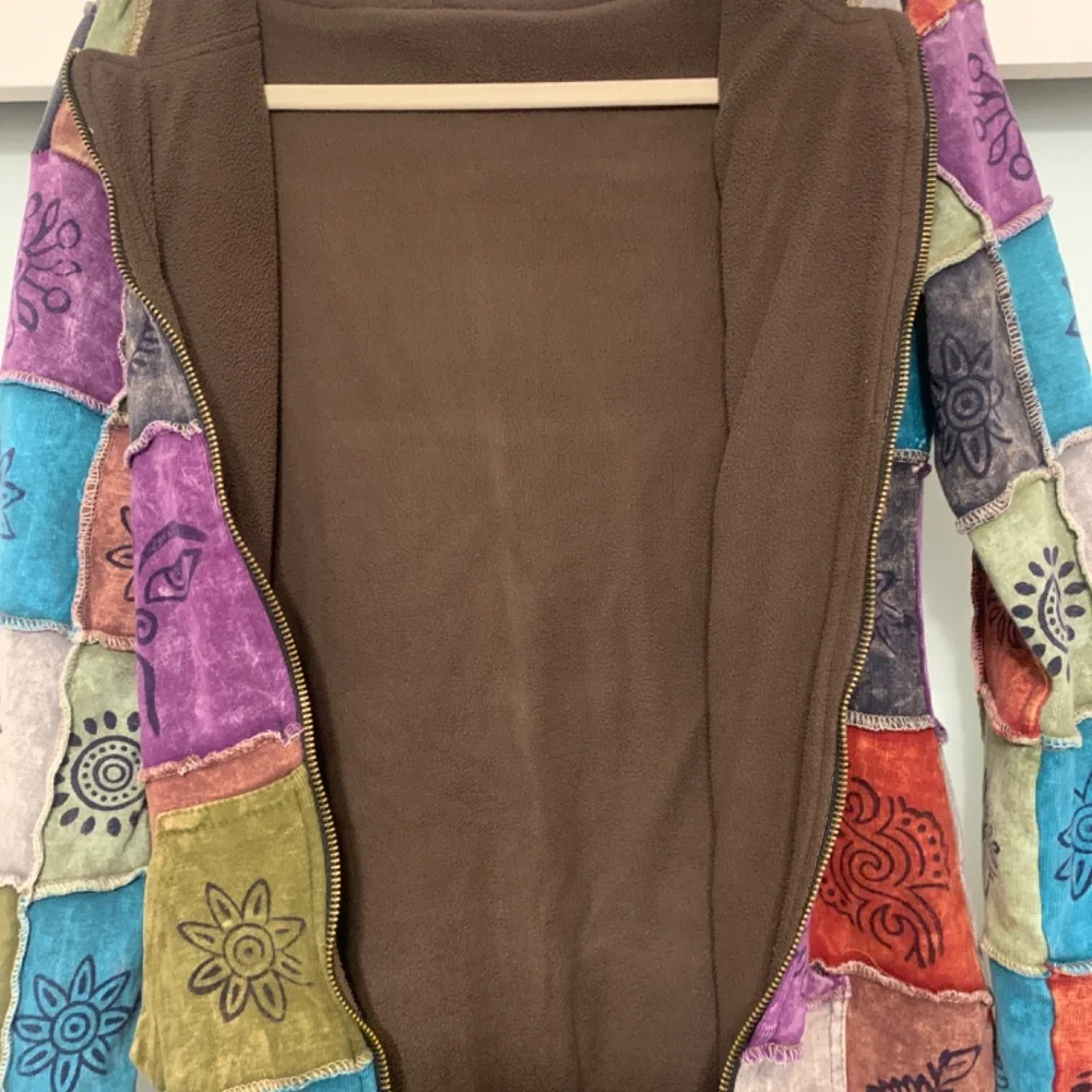 Jacket - Picture 4 of 4